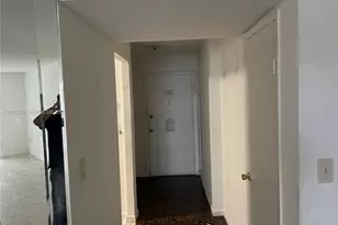 1660 NE 191st St, Miami, FL 33179 - Photo 17