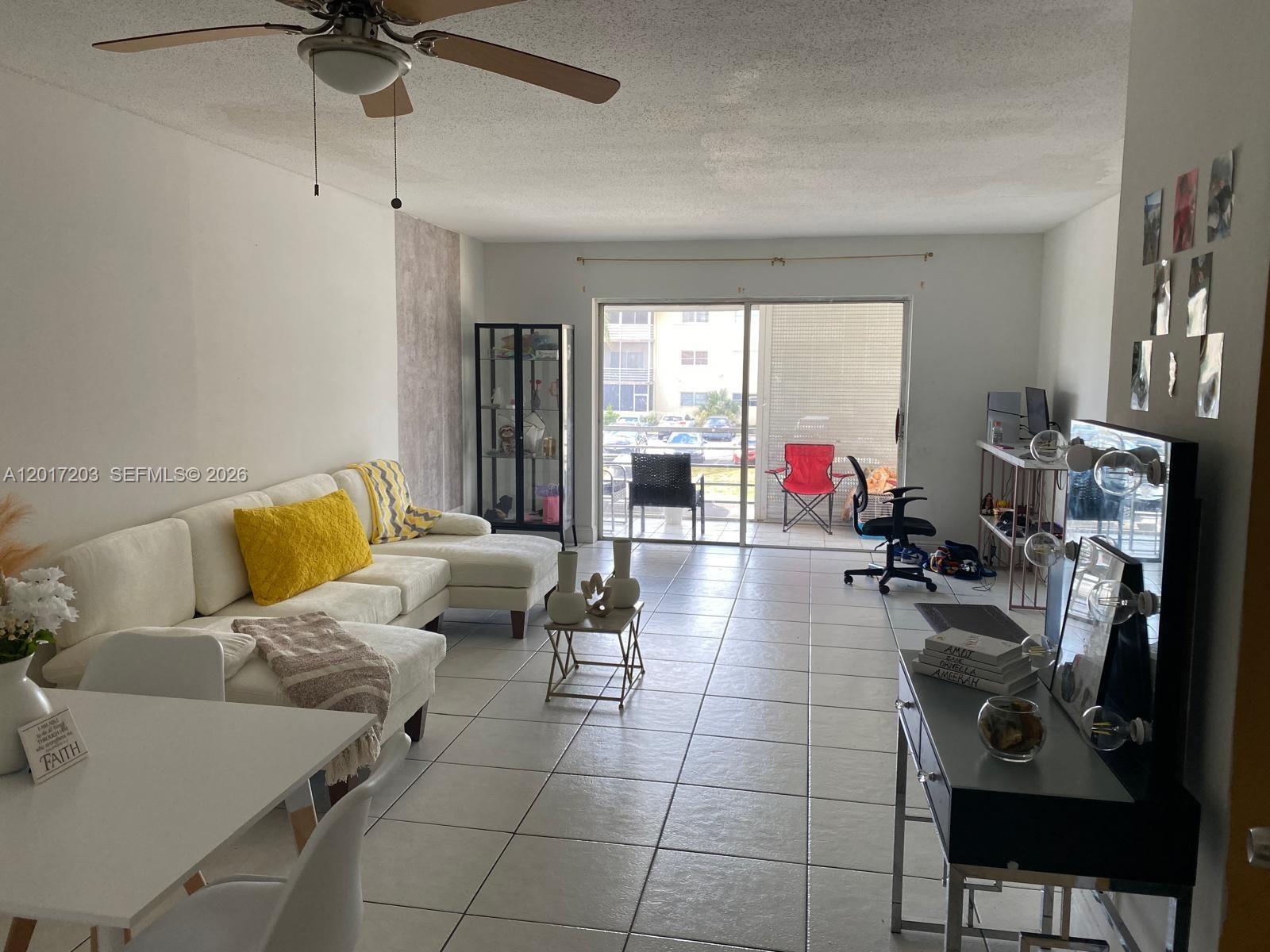 4045 NW 16th St #203 main architectural view