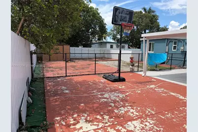 12455 W Randall Park Dr, Miami, FL 33167 - Photo 45