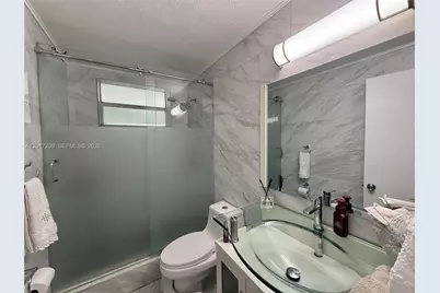 280 NE 173rd St, North Miami Beach, FL 33162 - Photo 17