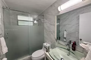 280 NE 173rd St, North Miami Beach, FL 33162 - Photo 17
