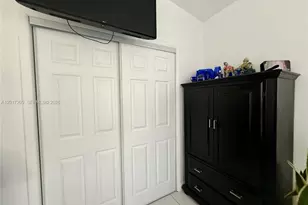 280 NE 173rd St, North Miami Beach, FL 33162 - Photo 15