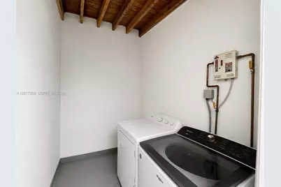 280 NE 173rd St, North Miami Beach, FL 33162 - Photo 23