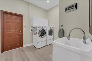 3973 SW 140th Ave, Davie, FL 33330 - Photo 49
