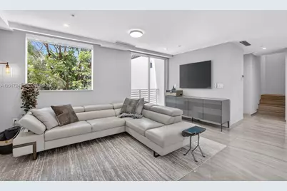 700 NE 14th Ave #311, Fort Lauderdale, FL 33304 - Photo 11