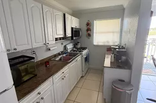 7101 SW 89th Ct, Miami, FL 33173 - Photo 7