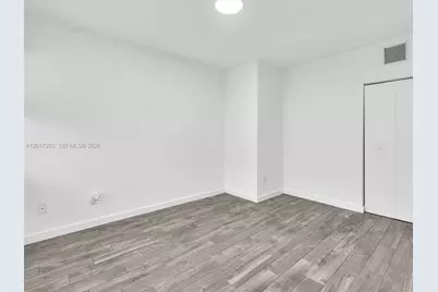 557 Michigan Ave #114, Miami Beach, FL 33139 - Photo 11