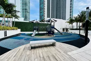 851 NE 1st Ave, Miami, FL 33132 - Photo 31