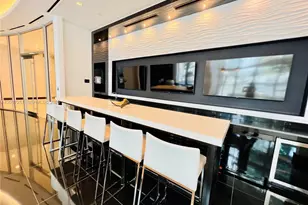 851 NE 1st Ave, Miami, FL 33132 - Photo 43