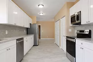 1015 NW 8th Ave, Fort Lauderdale, FL 33311 - Photo 3