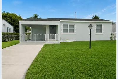 831 El Prado, West Palm Beach, FL 33405 - Photo 1