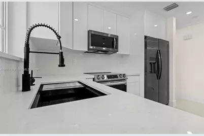 1900 SW 24th St, Miami, FL 33145 - Photo 9