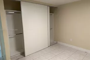 300 NE 191st St, Miami, FL 33179 - Photo 5