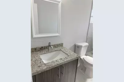 852 NW 8th St #852, Hallandale Beach, FL 33009 - Photo 9