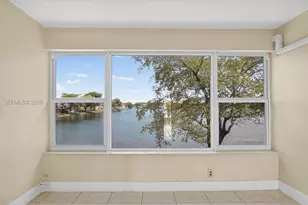 300 NE 191st St, Miami, FL 33179 - Photo 15