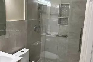 300 NE 191st St, Miami, FL 33179 - Photo 3