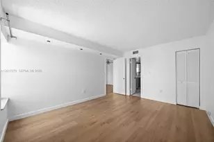 4801 NW 7th St, Miami, FL 33126 - Photo 11