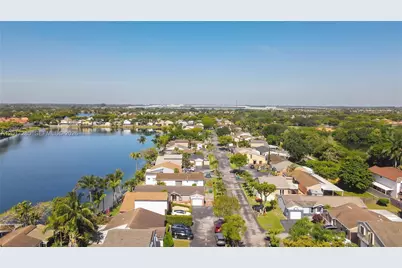 8340 NW 193rd Ln, Hialeah, FL 33015 - Photo 41