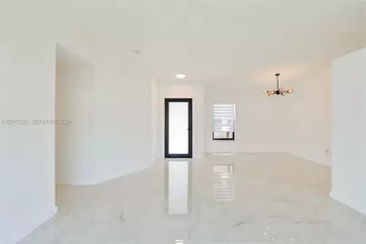 8340 NW 193rd Ln, Hialeah, FL 33015 - Photo 23