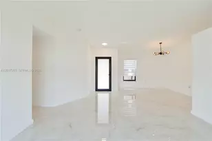 8340 NW 193rd Ln, Hialeah, FL 33015 - Photo 23