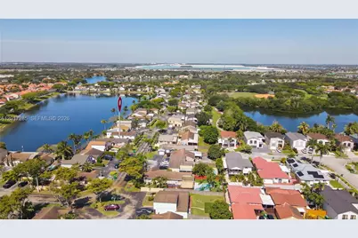 8340 NW 193rd Ln, Hialeah, FL 33015 - Photo 43