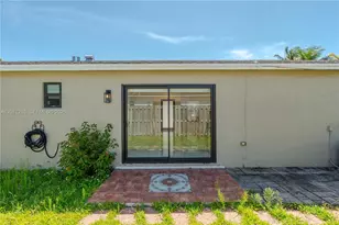 8340 NW 193rd Ln, Hialeah, FL 33015 - Photo 37