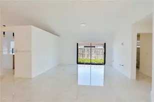 8340 NW 193rd Ln, Hialeah, FL 33015 - Photo 5