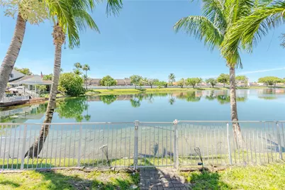 8340 NW 193rd Ln, Hialeah, FL 33015 - Photo 33