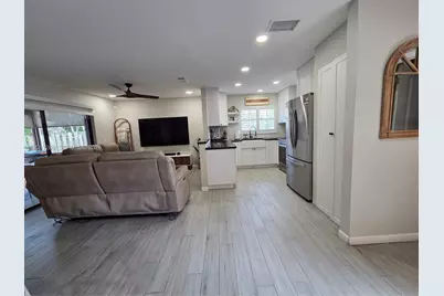 19 Chestnut Cir, Cooper City, FL 33026 - Photo 3