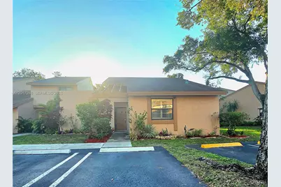 19 Chestnut Cir, Cooper City, FL 33026 - Photo 1