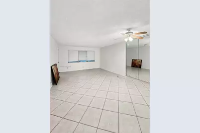 410 SE 2nd St #415, Hallandale Beach, FL 33009 - Photo 5