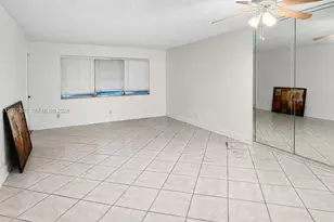 410 SE 2nd St, Hallandale Beach, FL 33009 - Photo 5