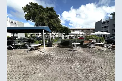 410 SE 2nd St #415, Hallandale Beach, FL 33009 - Photo 13