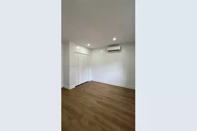 211 SW 10th Ave #5, Miami, FL 33130 - Photo 5