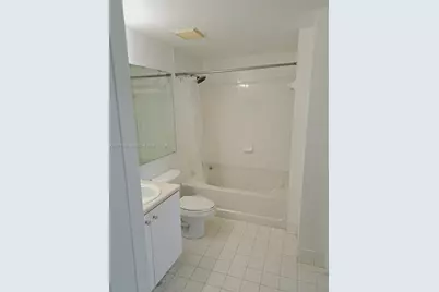 5085 NW 7th St #TS10, Miami, FL 33126 - Photo 7
