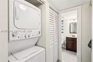 301 Olivewood Pl, Boca Raton, FL 33431 - Photo 23