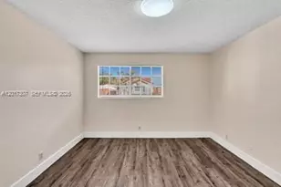 1395 Cottonwood Cir, Weston, FL 33326 - Photo 31