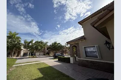 11339 SW 243rd Ter, Homestead, FL 33032 - Photo 7