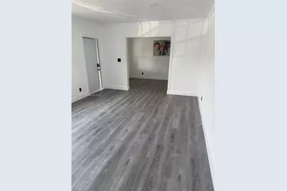 35 W 61st St, Hialeah, FL 33012 - Photo 9