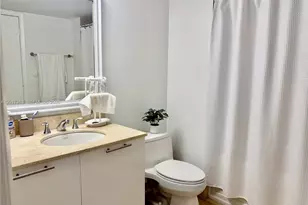 1800 N Bayshore Dr, Miami, FL 33132 - Photo 17