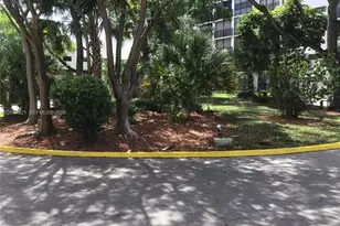17021 N Bay Rd, Sunny Isles Beach, FL 33160 - Photo 3