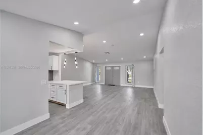 8400 NW 7th St, Pembroke Pines, FL 33024 - Photo 59