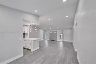 8400 NW 7th St, Pembroke Pines, FL 33024 - Photo 59