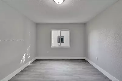 8400 NW 7th St, Pembroke Pines, FL 33024 - Photo 9