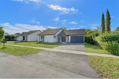 8400 NW 7th St, Pembroke Pines, FL 33024 - Photo 63