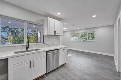 8400 NW 7th St, Pembroke Pines, FL 33024 - Photo 29