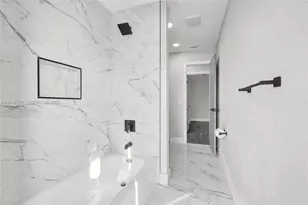 8400 NW 7th St, Pembroke Pines, FL 33024 - Photo 39