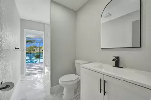 8400 NW 7th St, Pembroke Pines, FL 33024 - Photo 41