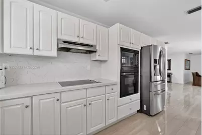 9315 SW 172nd Ter, Palmetto Bay, FL 33157 - Photo 11