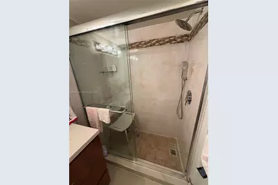 2780 NE 183rd St #1007, Aventura, FL 33160 - Photo 7